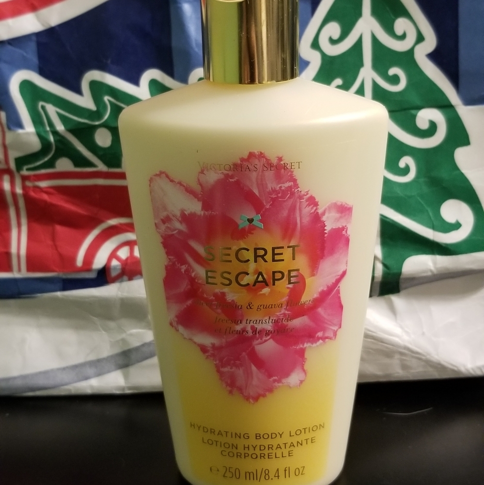Victoria's Secret Lotion Secret Escape